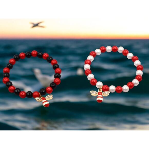 Red and White bead bracelet with matching colored bee with diamond rhinestones - Picture 2 of 5